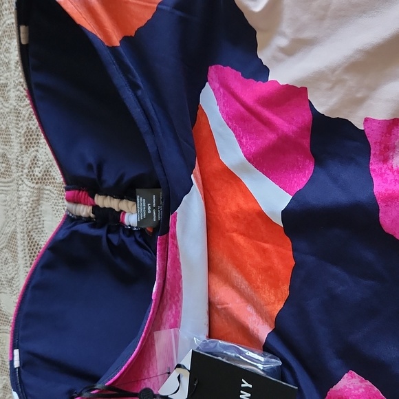 DYNK, NWT, Women's Swimsuit 🩱 Top, Size Large, Pink, Navy - Picture 10 of 12